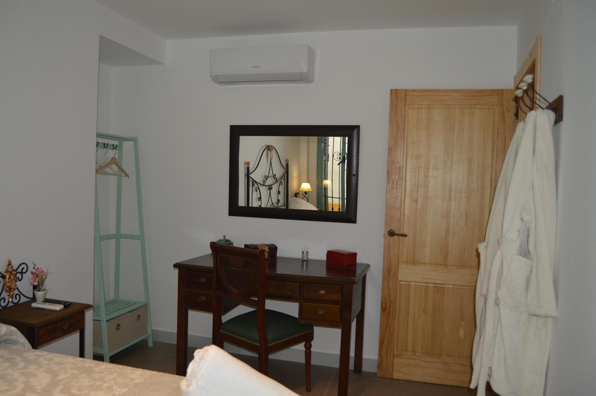 Apartamentos El Aljibe Relax Tourist Cordoba Ngoại thất bức ảnh