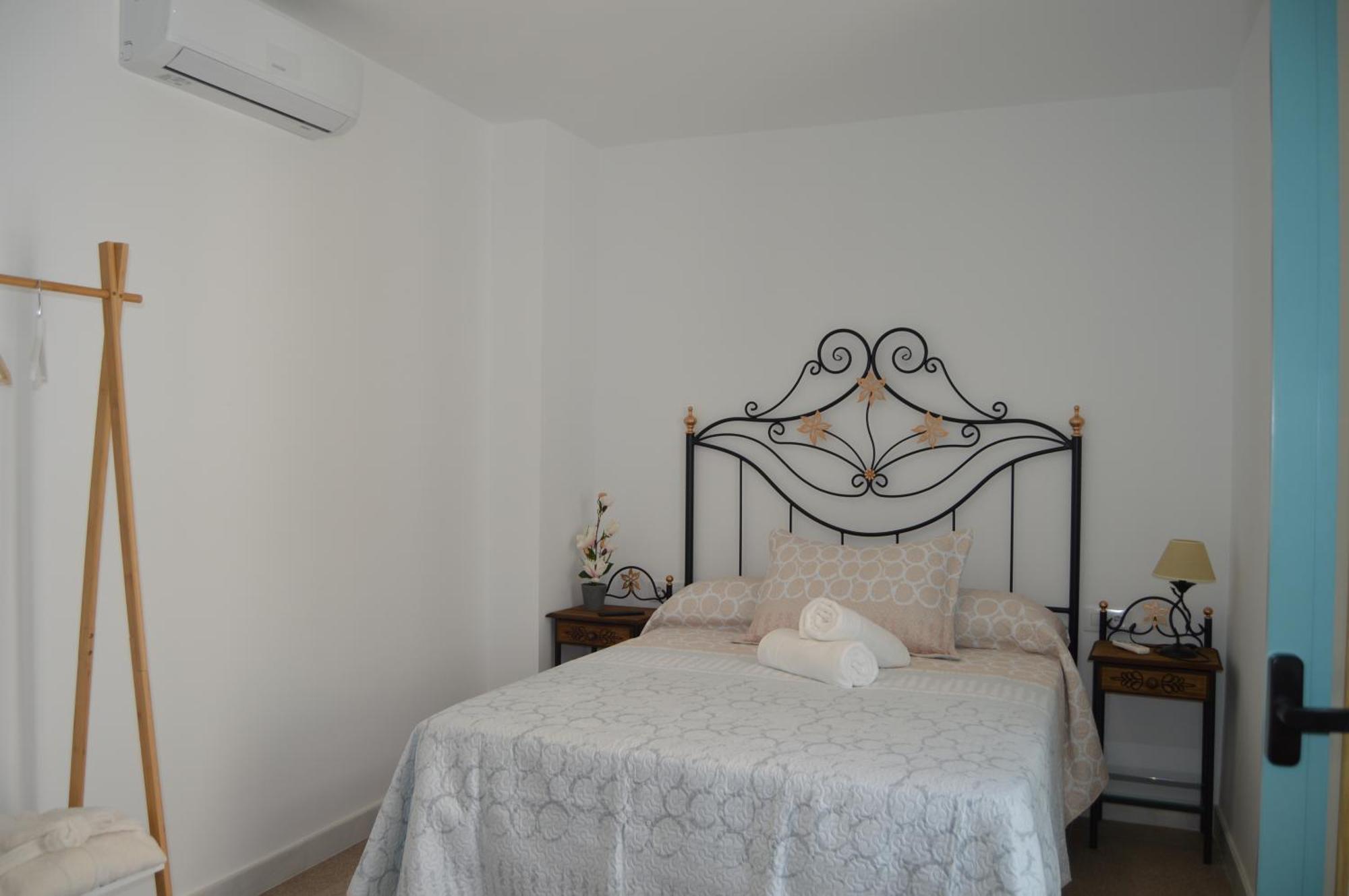 Apartamentos El Aljibe Relax Tourist Cordoba Ngoại thất bức ảnh