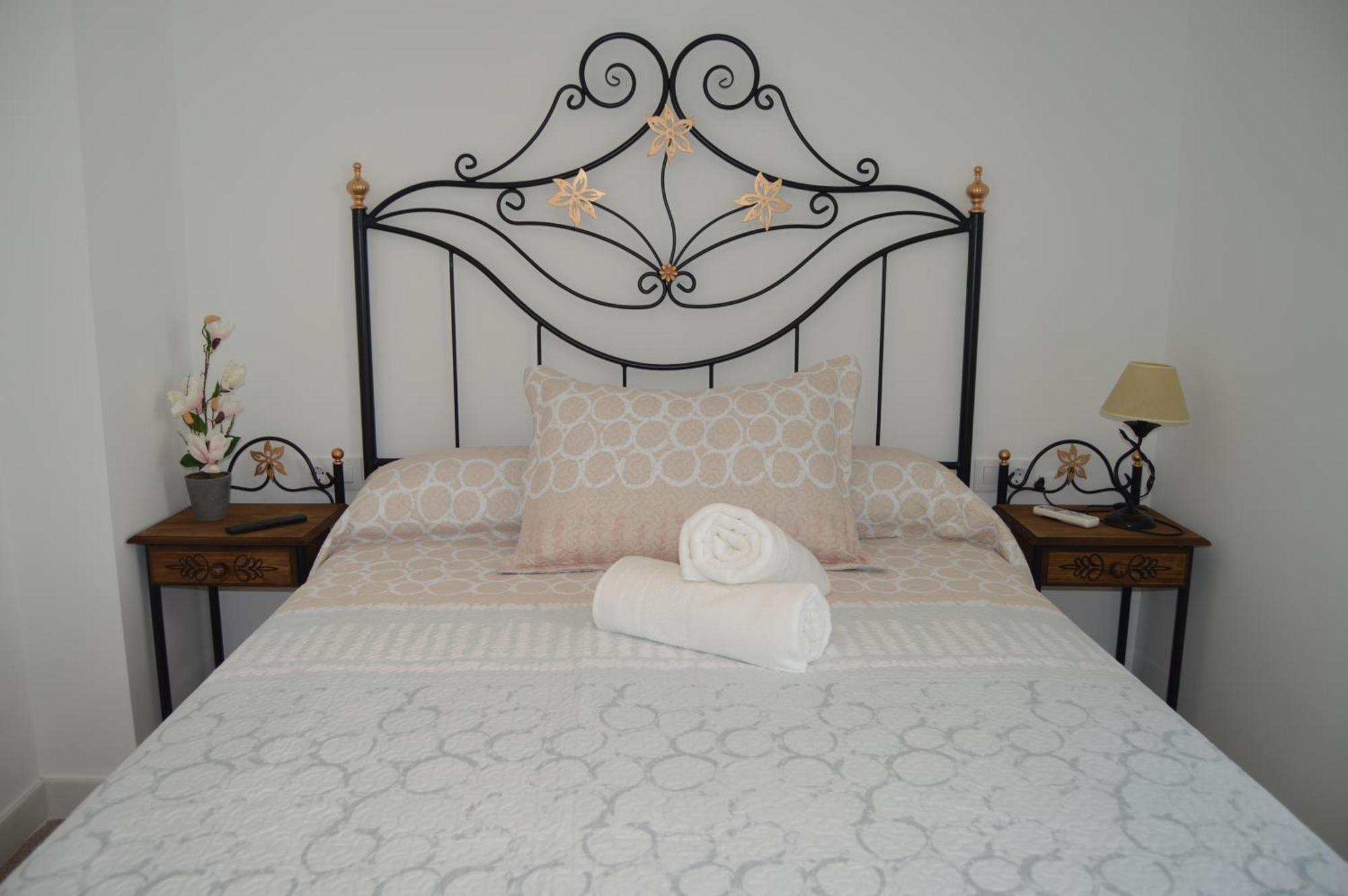 Apartamentos El Aljibe Relax Tourist Cordoba Ngoại thất bức ảnh