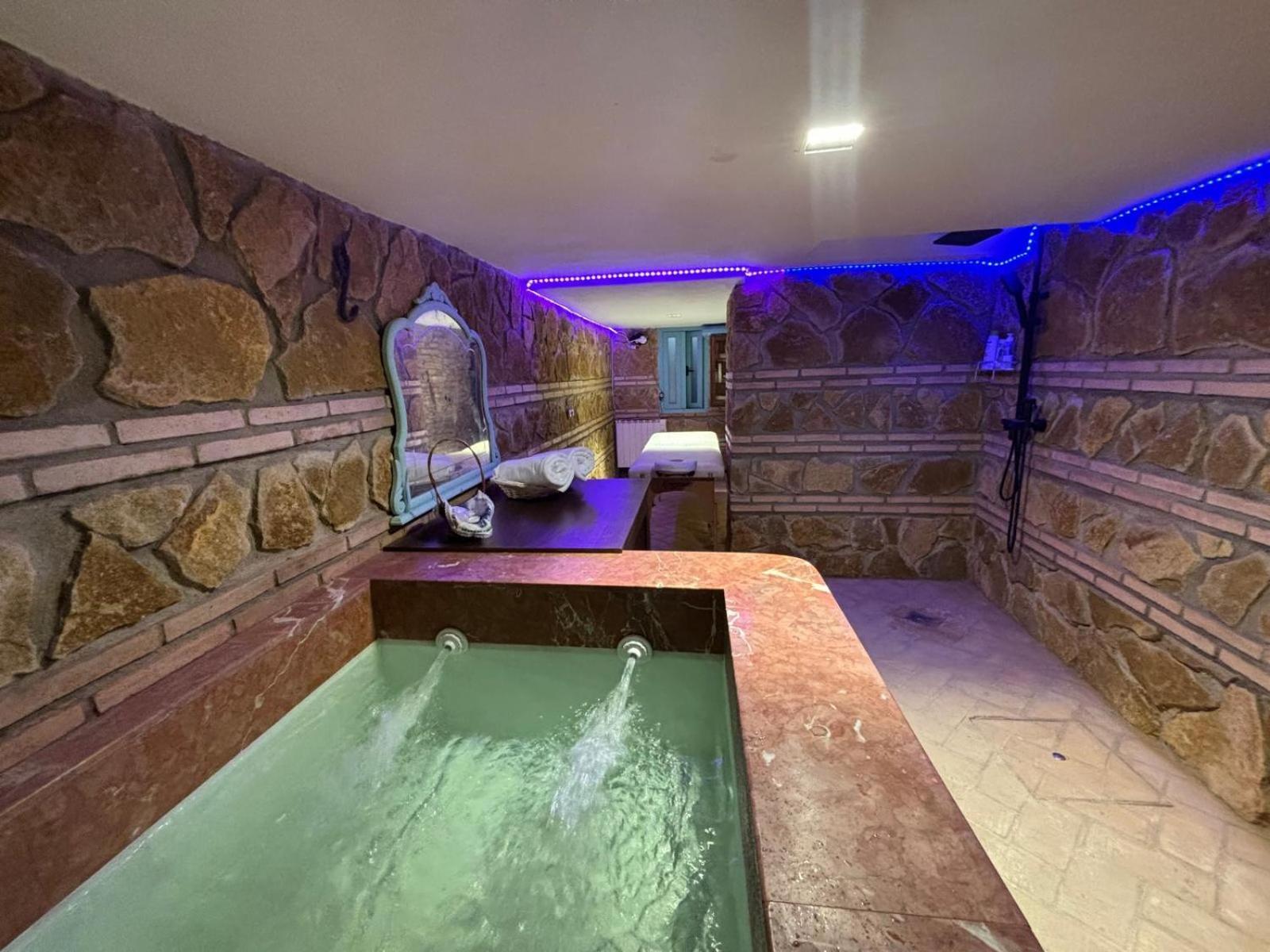 Apartamentos El Aljibe Relax Tourist Cordoba Ngoại thất bức ảnh